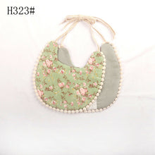 Load image into Gallery viewer, Baby Girl Flower Printed Bibs
